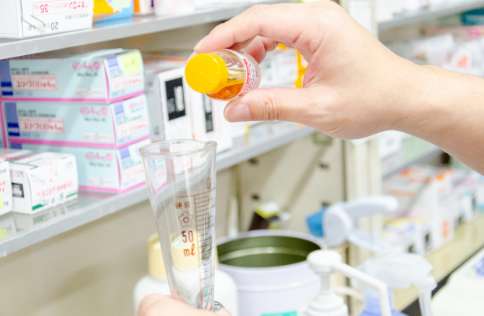 薬剤師の仕事の様子